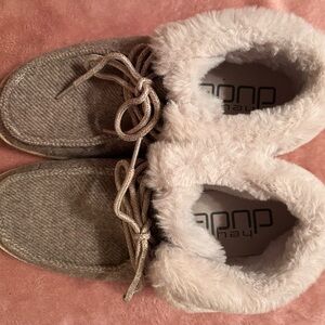 Hey Dude Tan/cream Brit faux Fur Lined Shoes